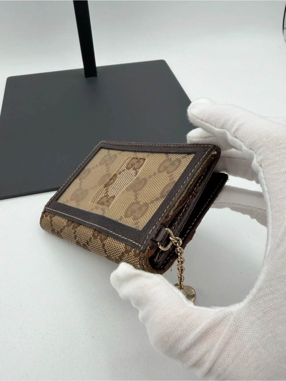 Gucci Bi Fold Chain Card Holder - Picture 10 of 12